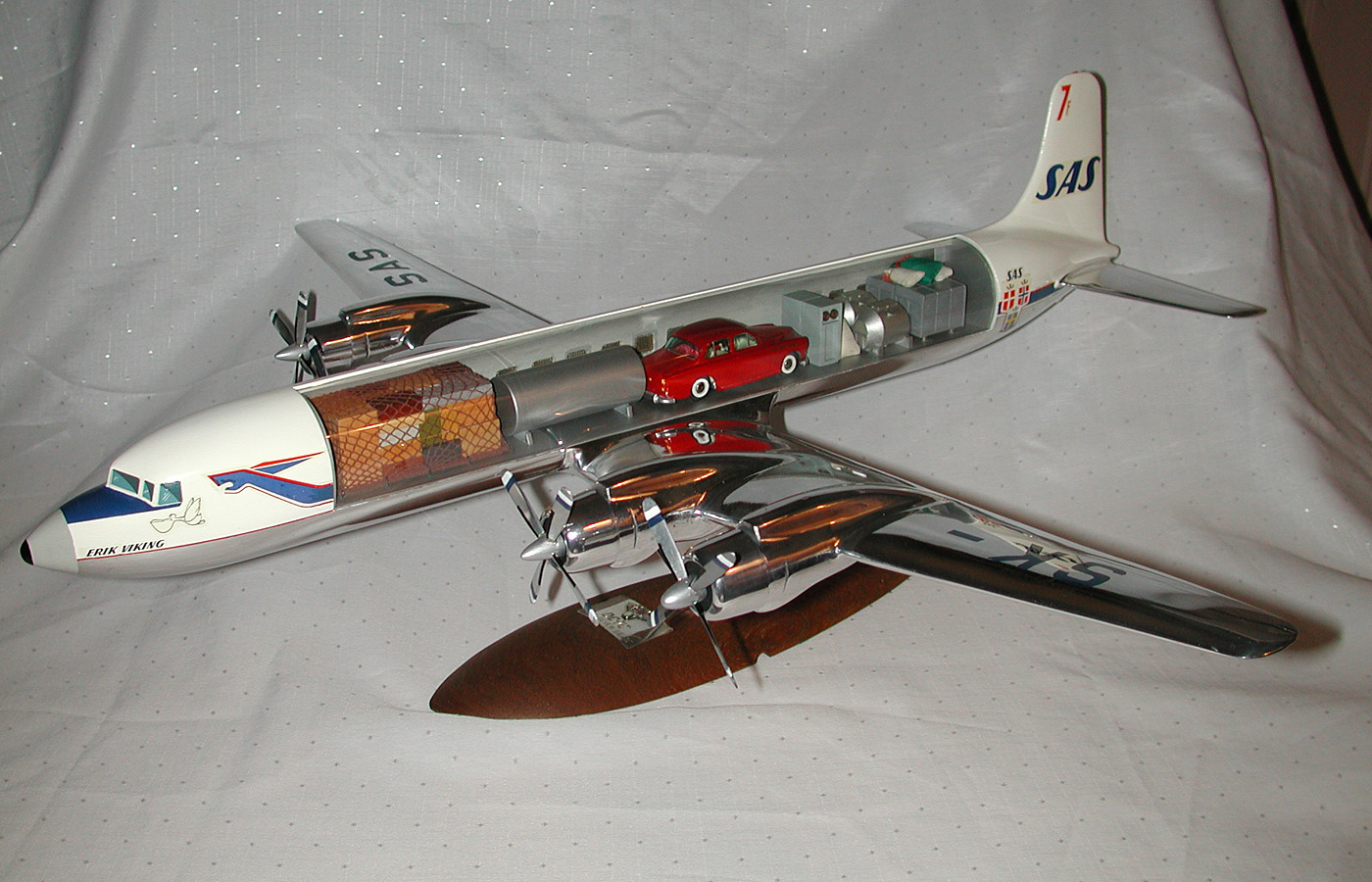 1/50 SAS Douglas DC-7 F model - SAS Collection