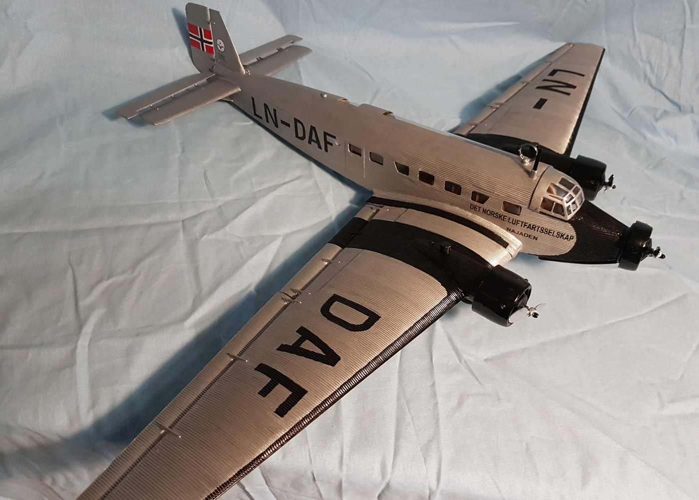 Maerklin 1/33 JU-52 3/M sheet metal model - SAS collection