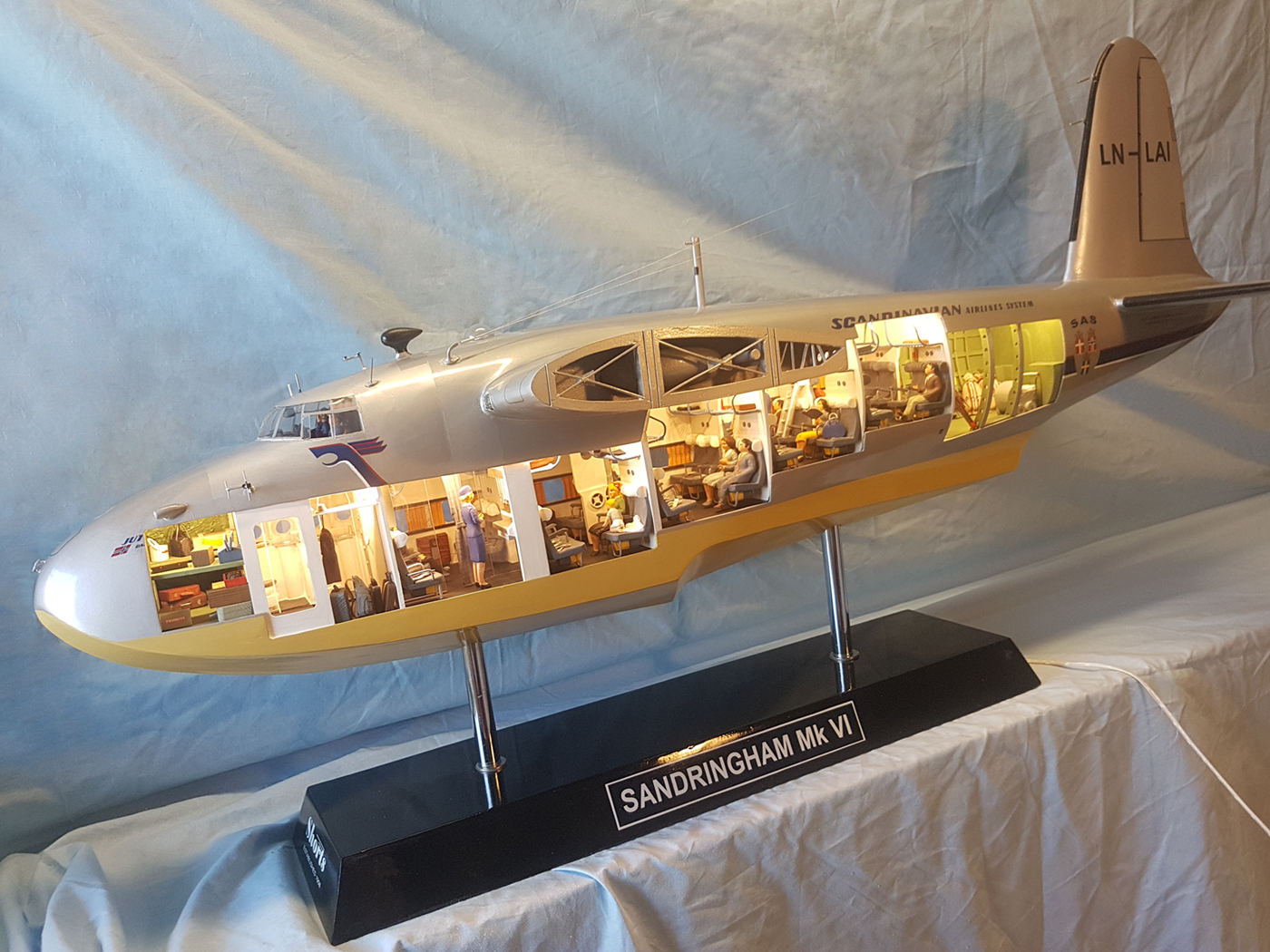 G. Rostad Scandinavian Collection 1/25 SAS Short Sandringham MKVI Cutaway model
