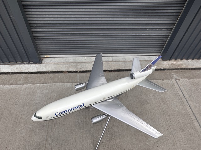 Space Models 1/25 Continental Airlines DC-10 model for sale