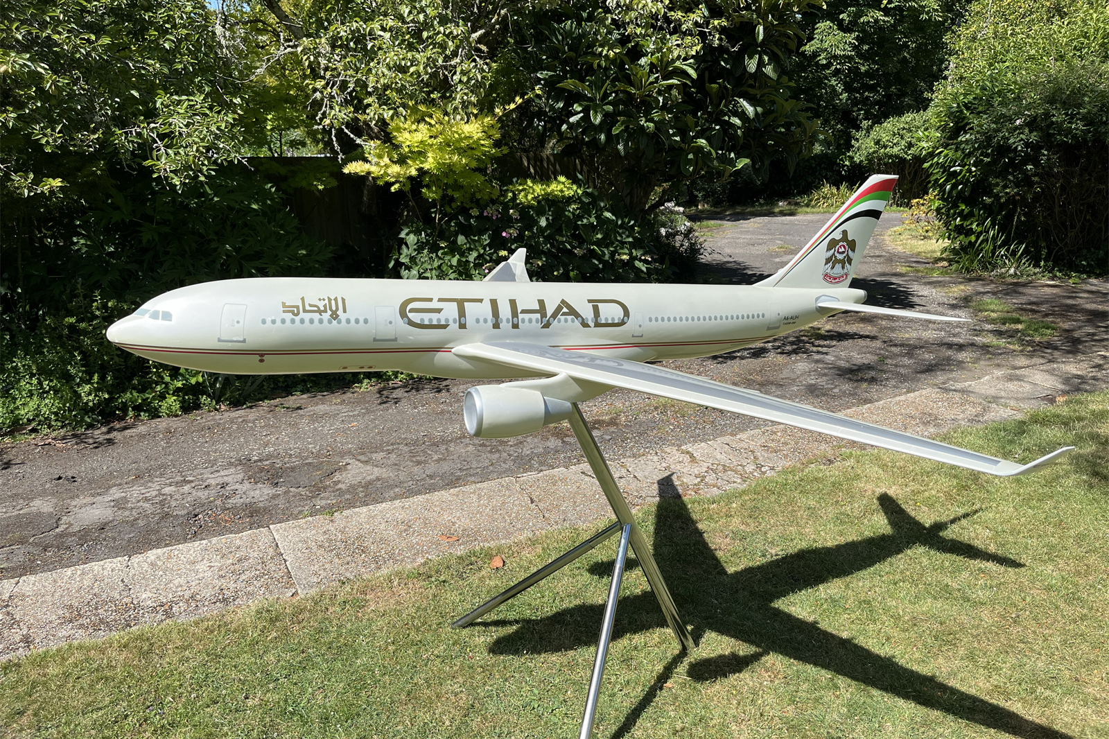 Space Models 1/20 Etihad Airbus A330-200 model for sale