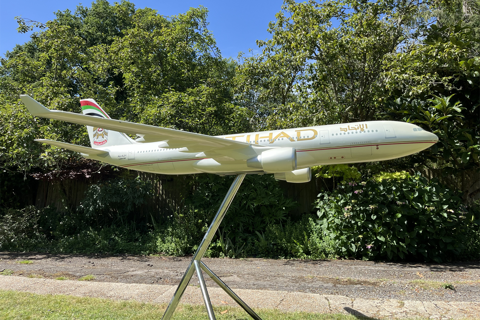 Space Models 1/20 Etihad Airbus A330-200 model for sale