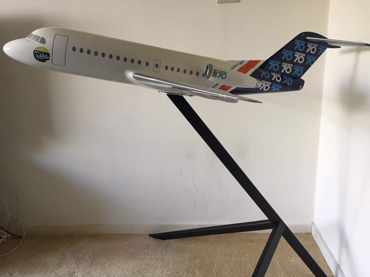 Fokker Factory model 1/28 Fokker F28