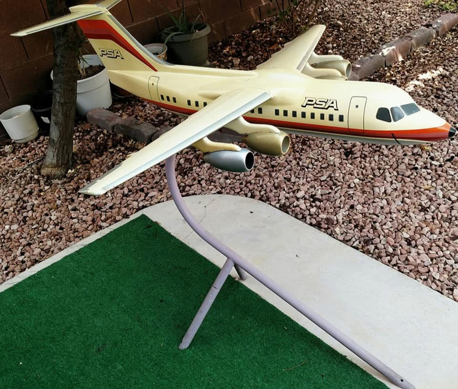 1/25 PSA BAe 146 model for sale