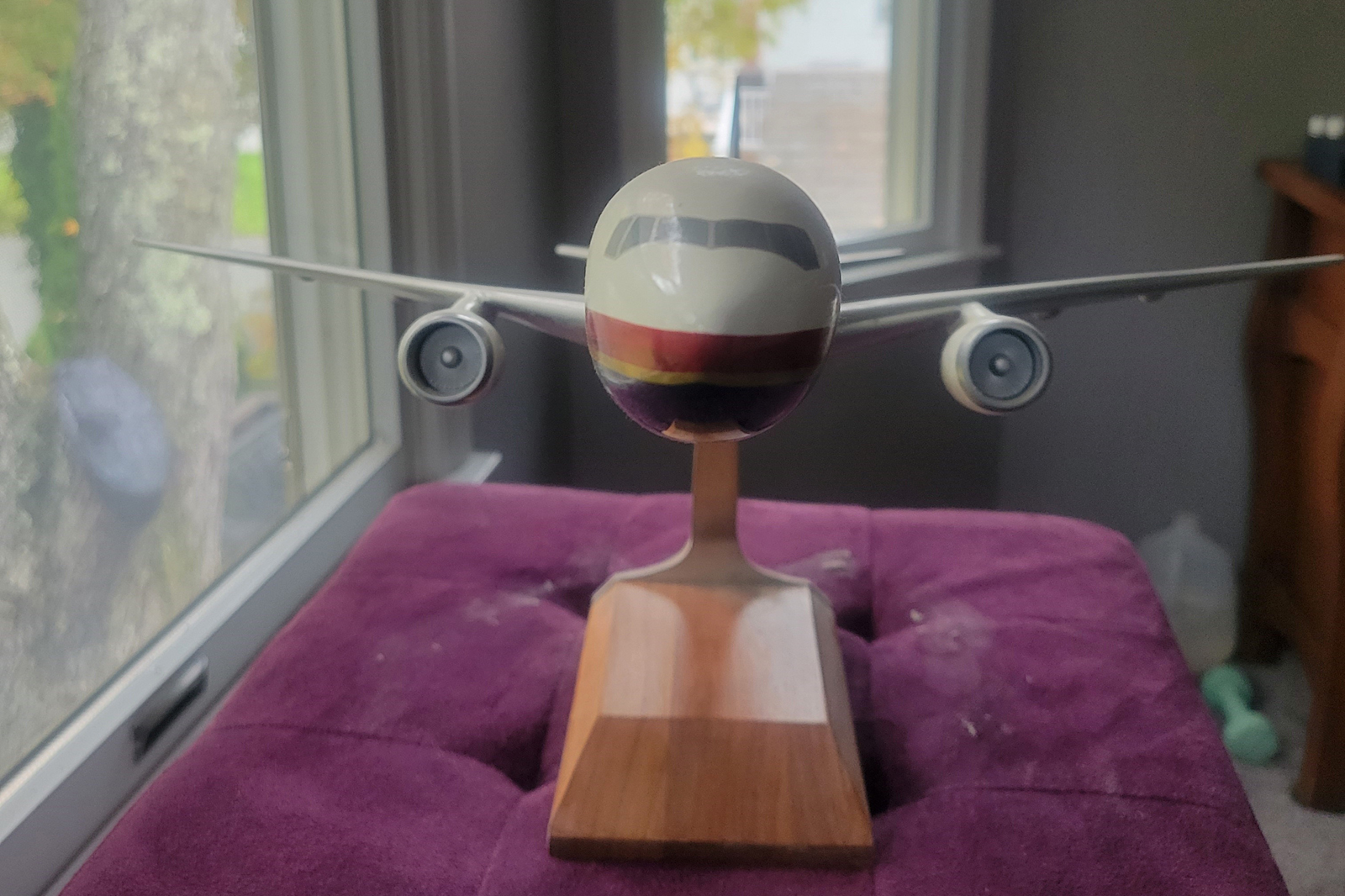 Wesco 1/100 TWA Boeing 767-300 model for sale