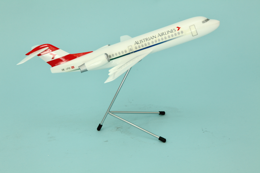 Airplast 1/100 Austrian Airlines Fokker F-70 model for sale