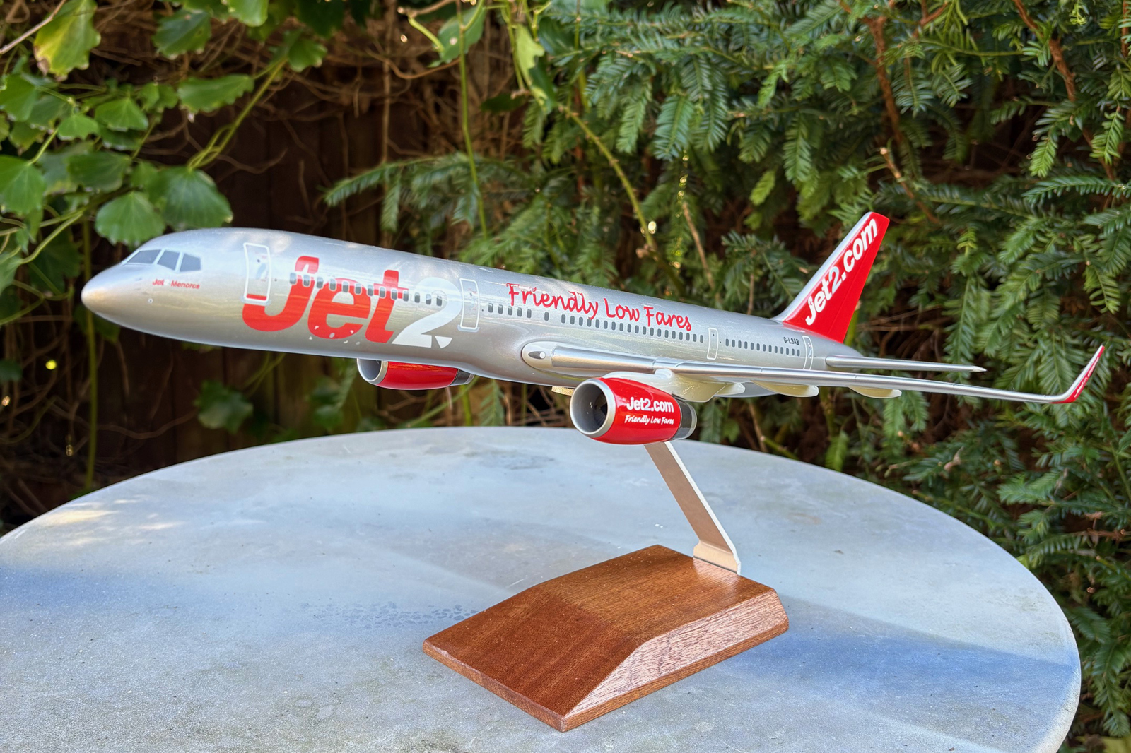 GB Aviation Models 1/100 Jet2 Boeing 757-200 model for sale