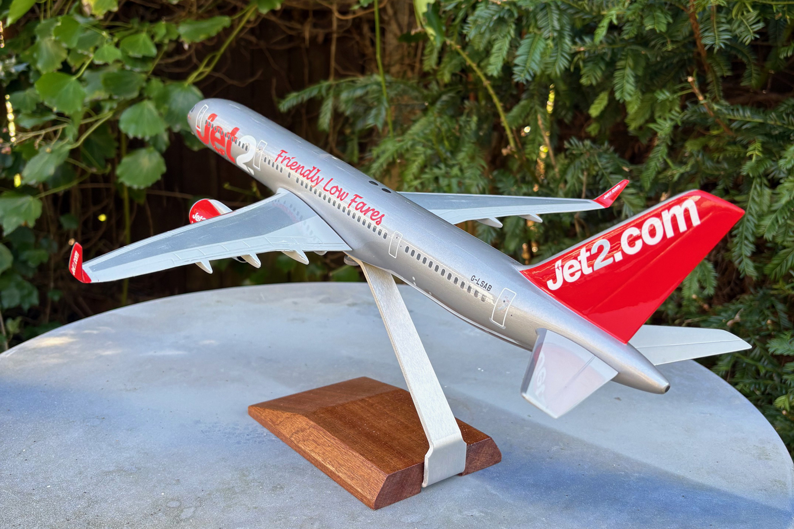 GB Aviation Models 1/100 Jet2 Boeing 757-200 model for sale