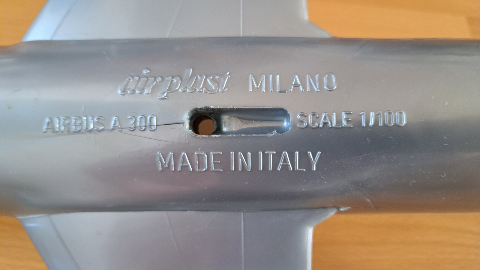 Airplast 1/100 Olympic Airways Airbus A300 model for sal