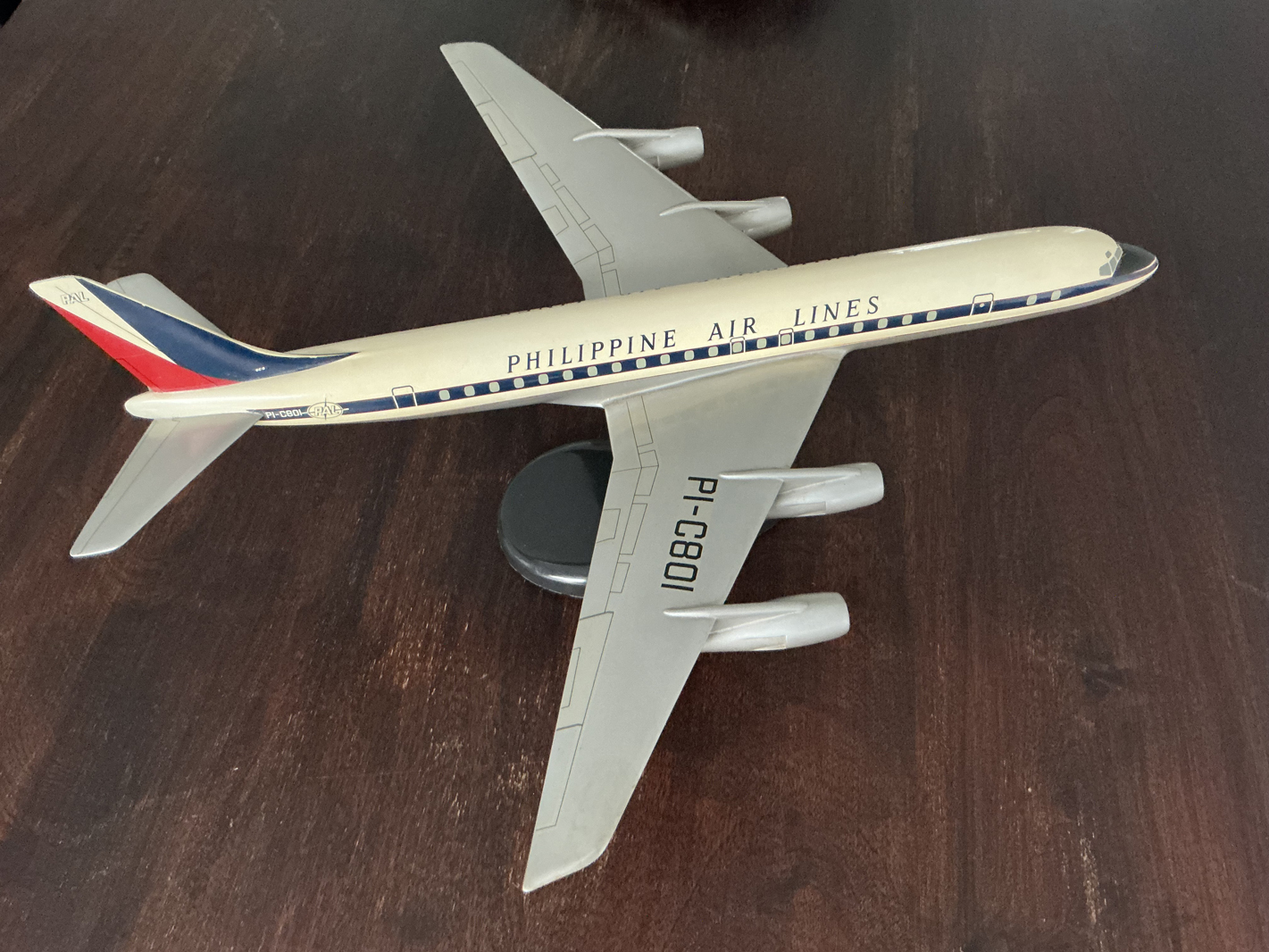 1/100 Philippine Air Lines DC-8-53 model for sale