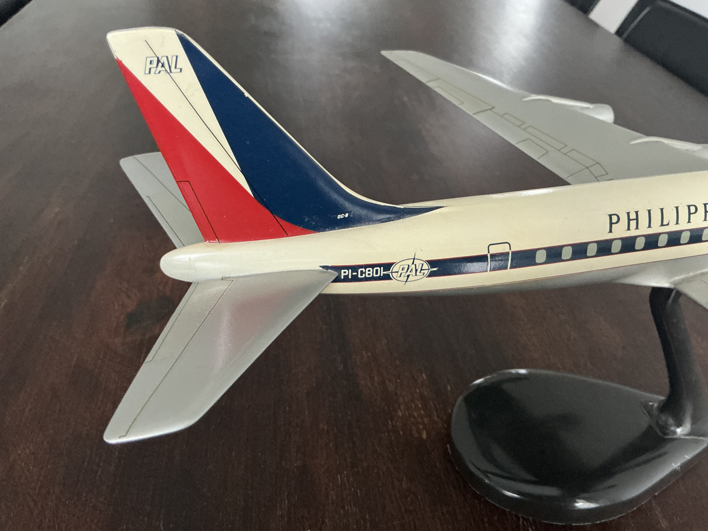 1/100 Philippine Air Lines DC-8-53 model for sale