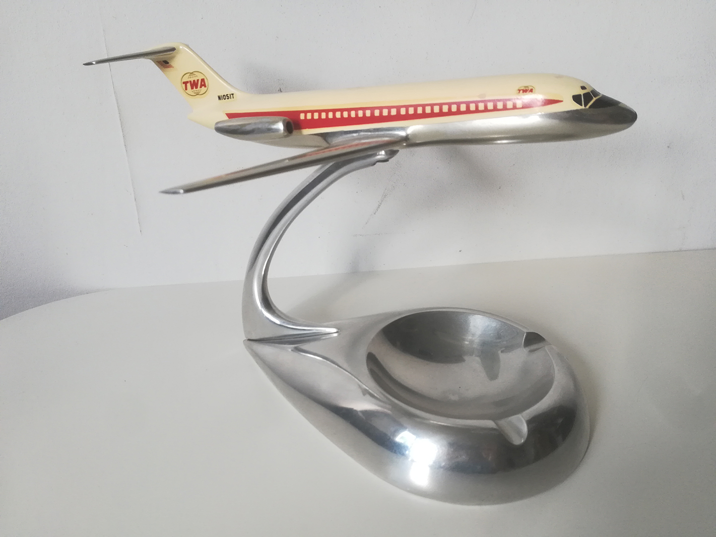 Riffe TWA Douglas DC-9 Ashtray model for sale