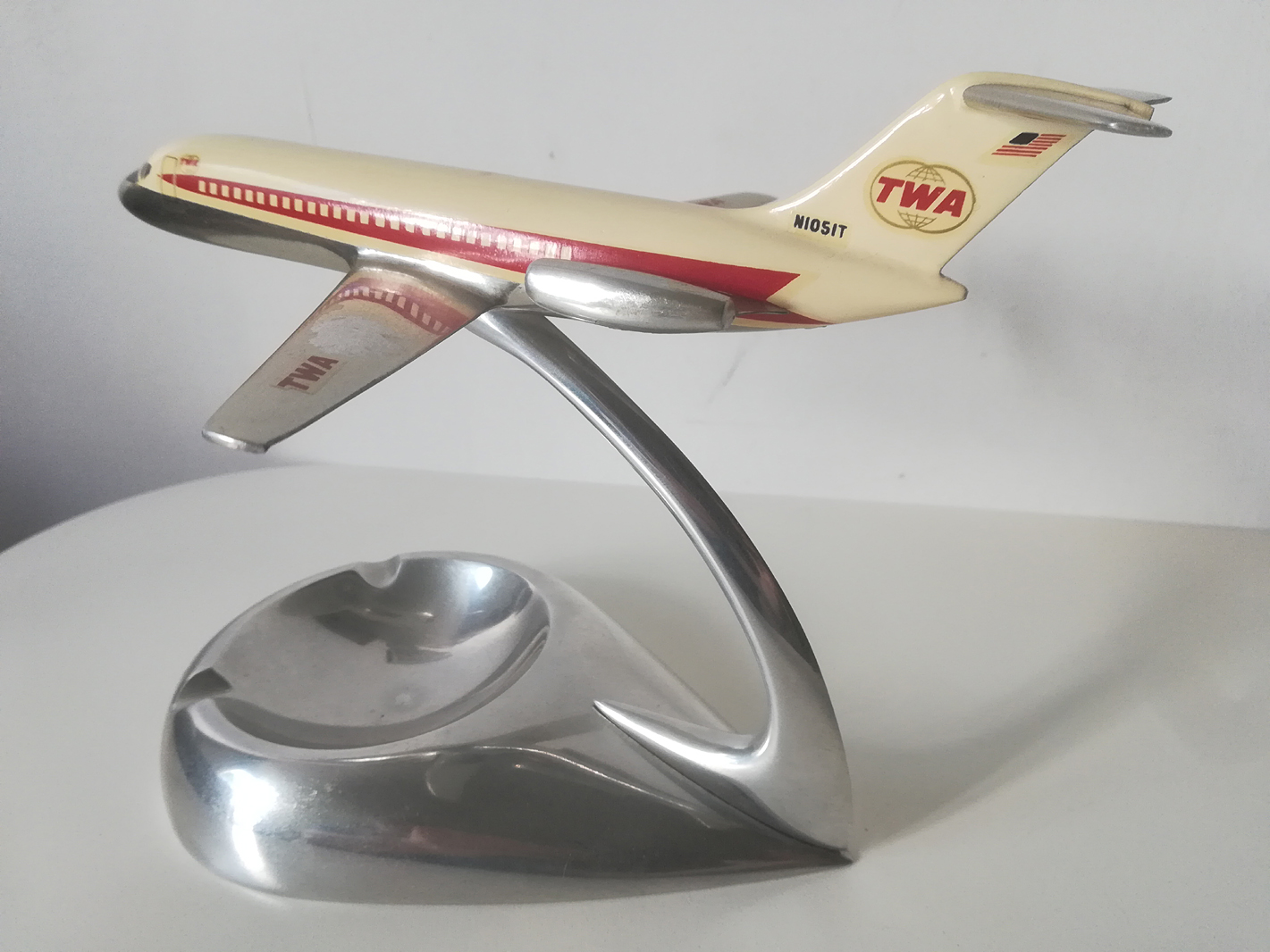 Riffe TWA Douglas DC-9 Ashtray model for sale