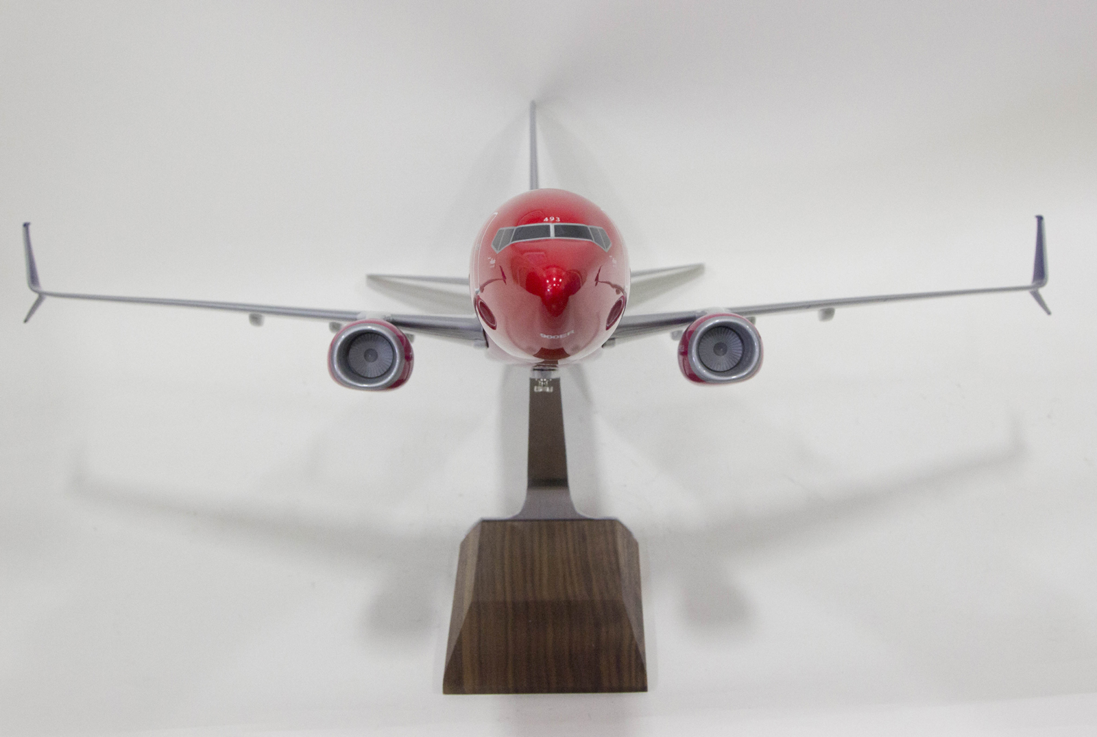 Pacmin 1/50 Alaska Airlines Boeing 737-900ER model for sale