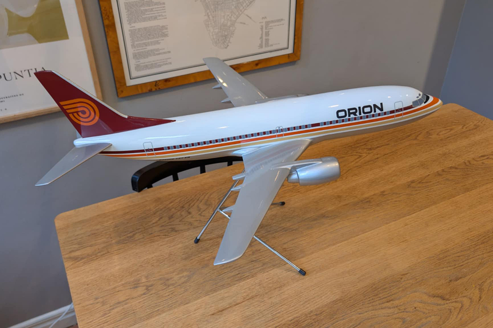 1/50 Orion Airways Boeing 737-300 model for sale