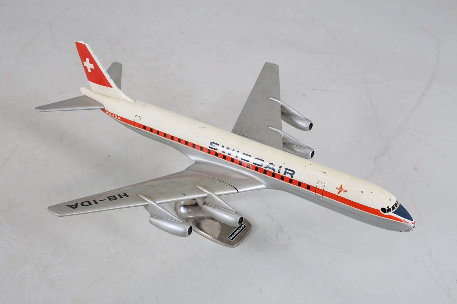 Raise Up 1/50 Swissair Douglas DC-8 model for sale