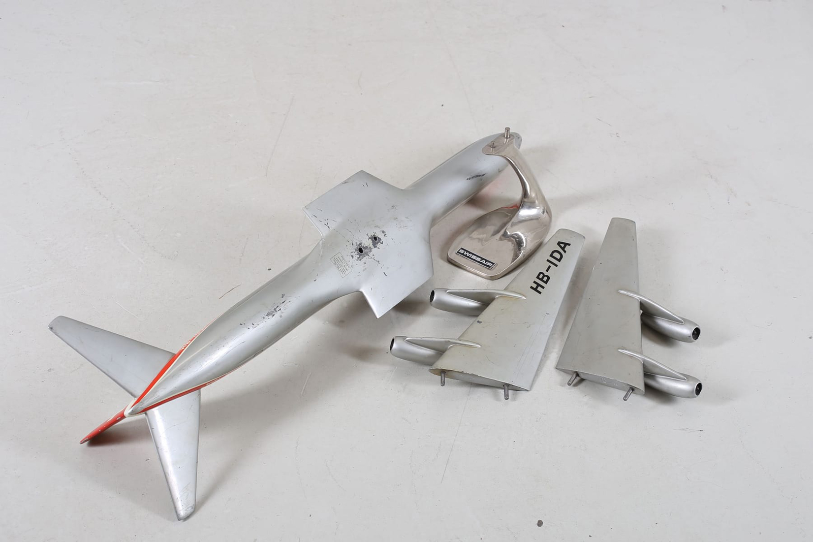 Raise Up 1/50 Swissair Douglas DC-8 model for sale