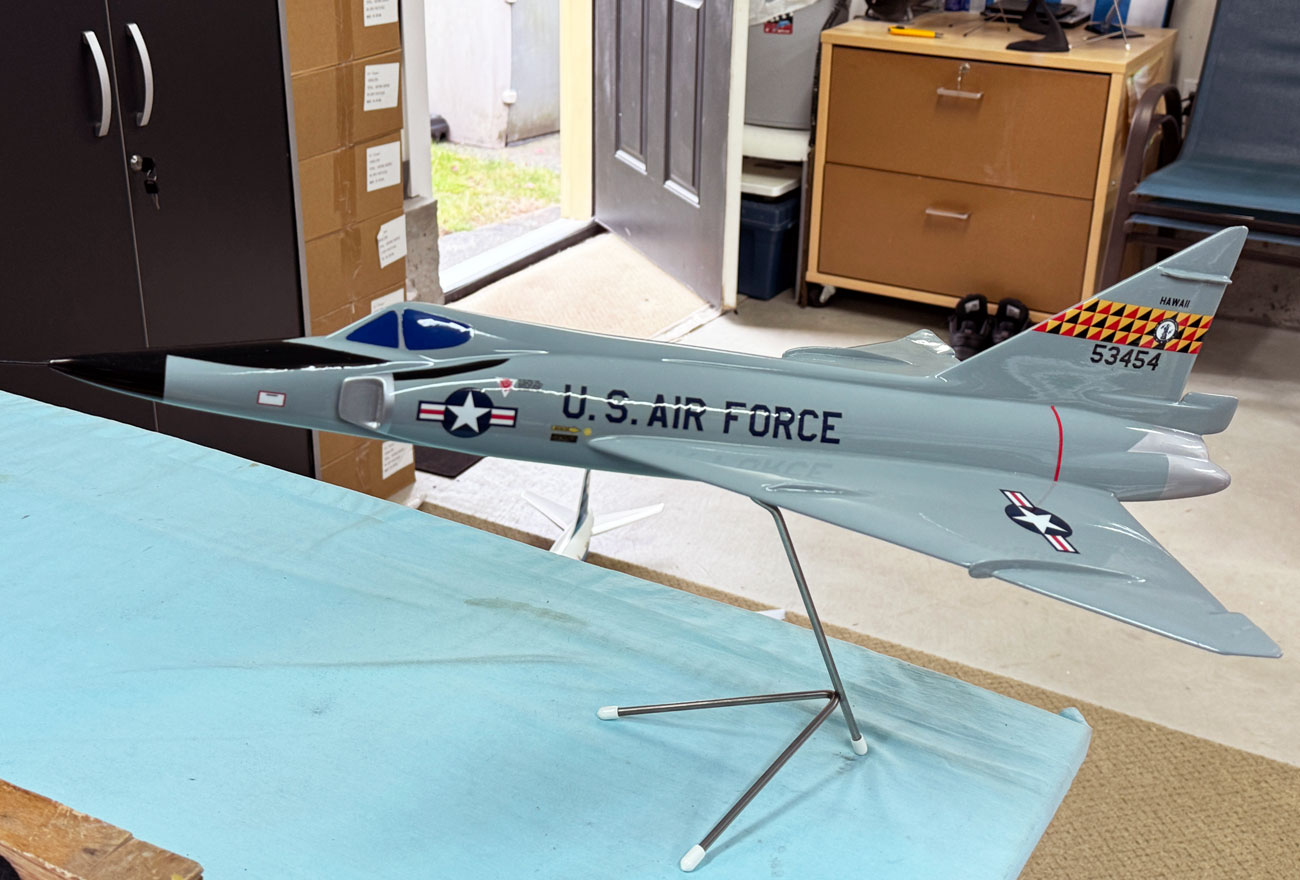 1/32 USAF Convair F-102 Hawaii Air Guard model for sale