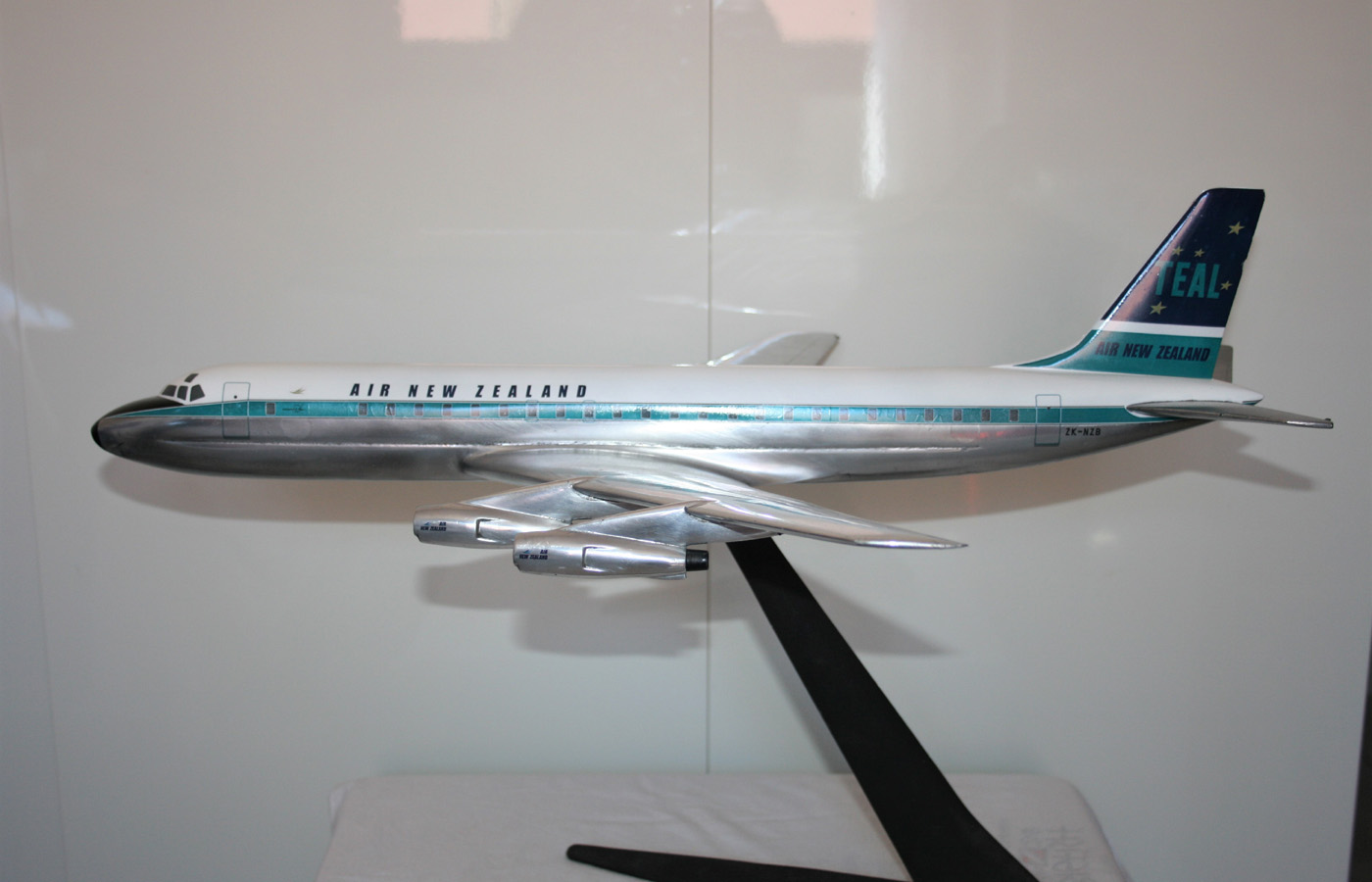 Mecater Spain 1/70 Air New Zealand TEAL Douglas DC-8