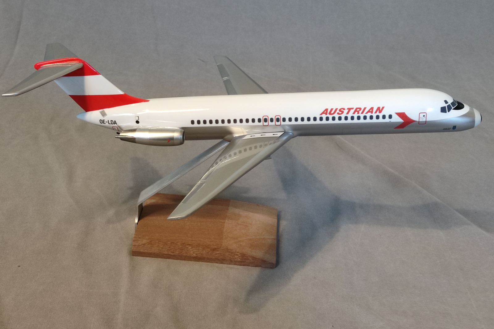 West Coast Aviation Models 1/72 Austrian Airlines Douglas DC-9-32 model for sale