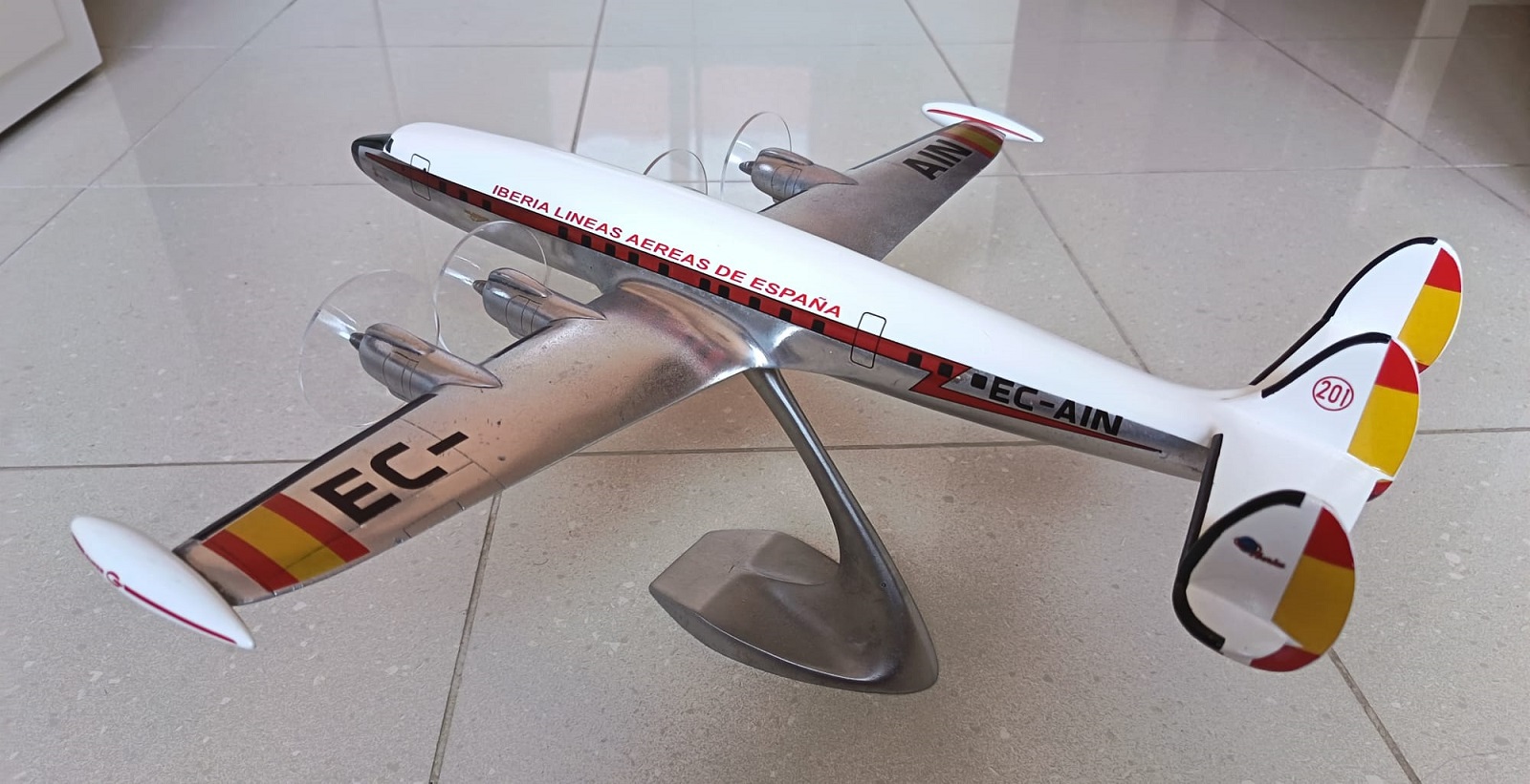 Mecater Spain 1/72 Iberia Lockheed Super Constellation model for sale