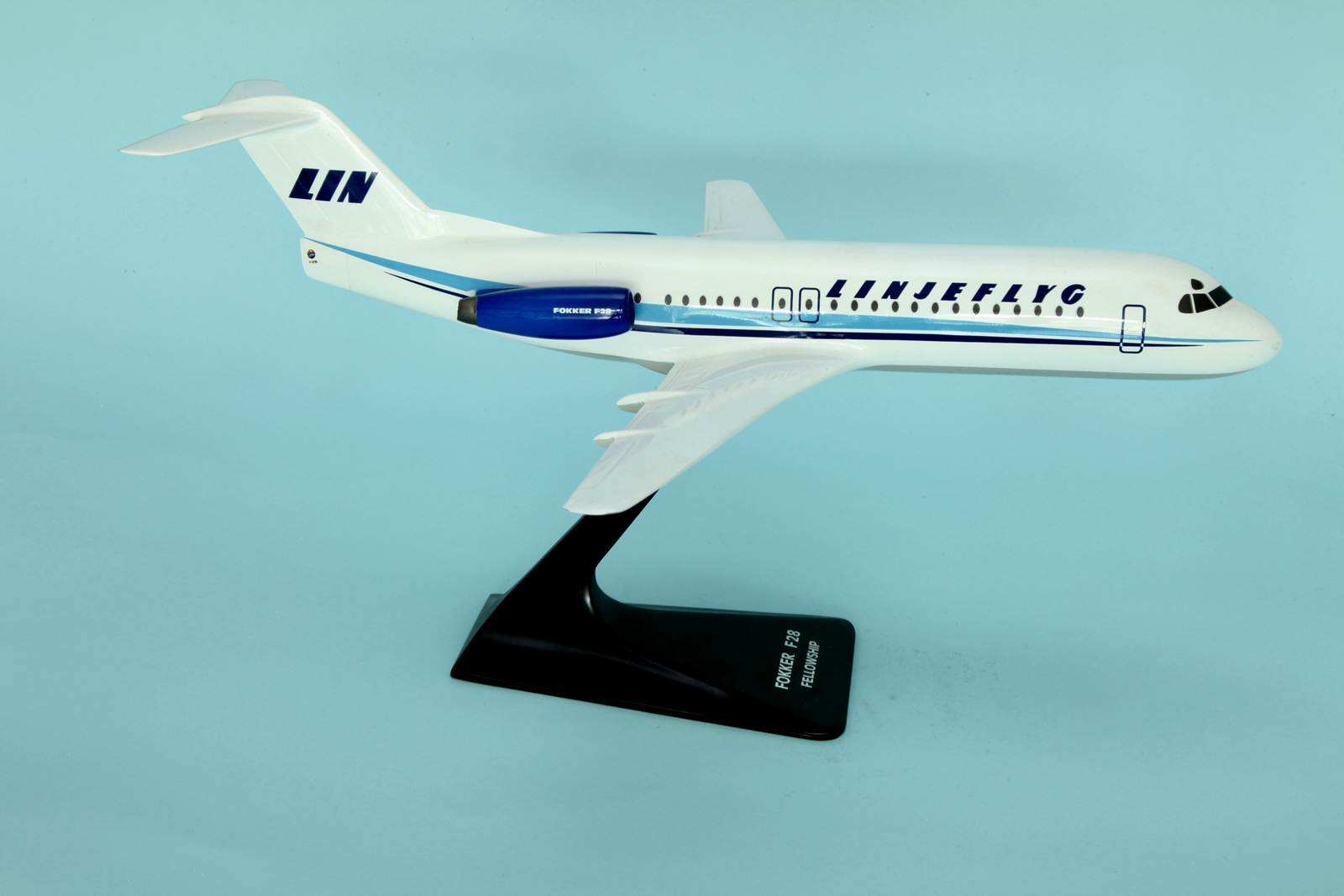 IMC Modelworks 1/72 Linjeflyg Fokker F-28-4000 model for sale