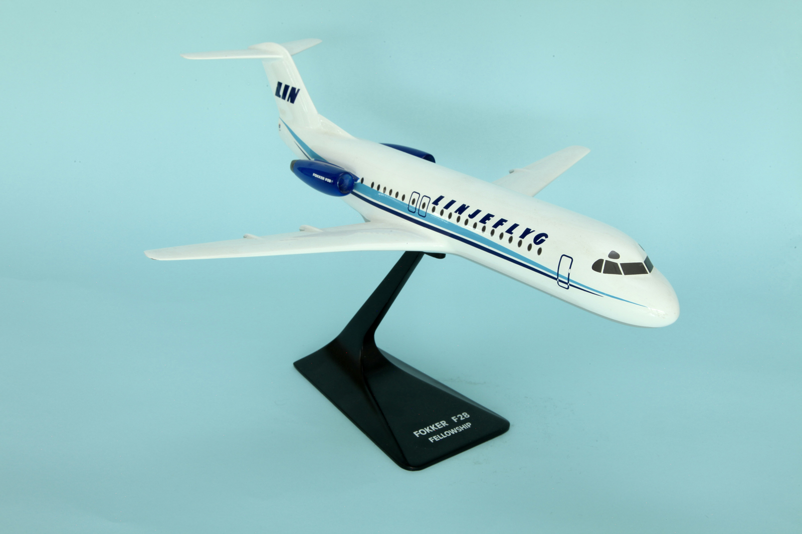 IMC Modelworks 1/72 Linjeflyg Fokker F-28-4000 model for sale