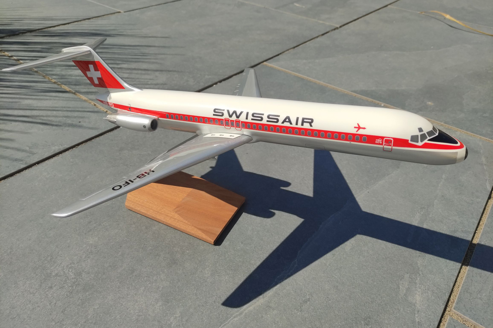 West Coast Aviation Models 1/72 Swissair Douglas DC-9-32 model for sale