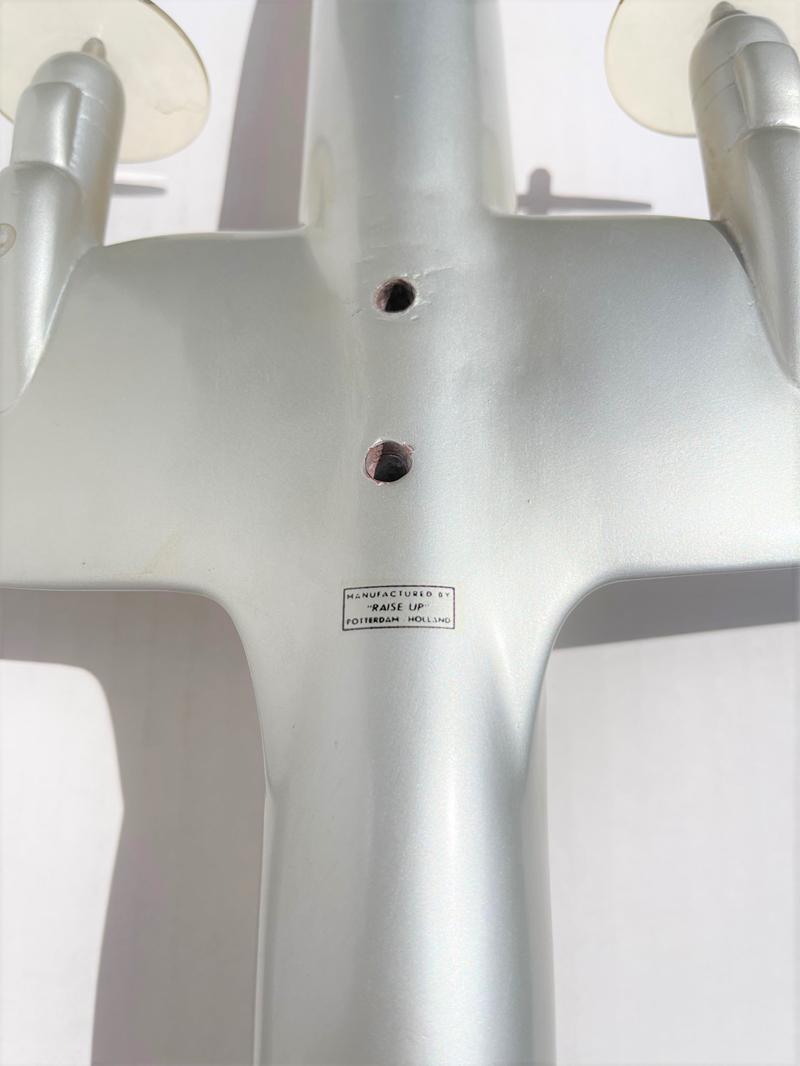 Raise Up 1/72 Swissair Douglas DC-7 model for sale