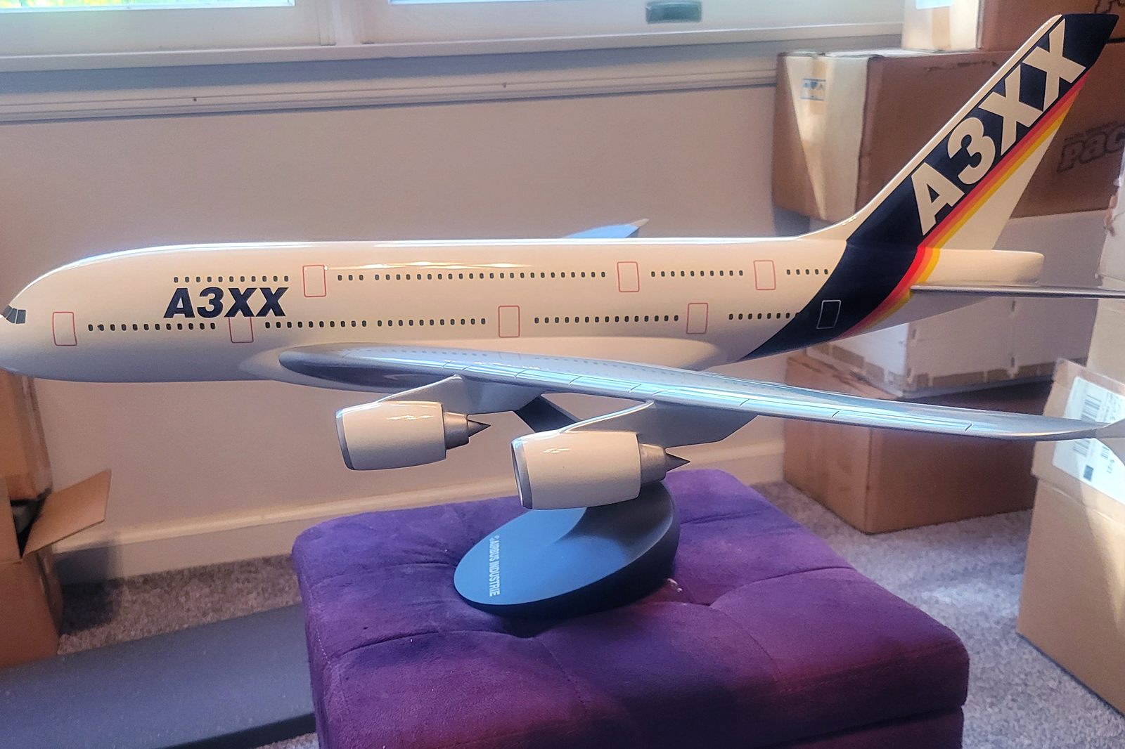 Pacmin 1/100 Airbus A3XX House Colours model for sale