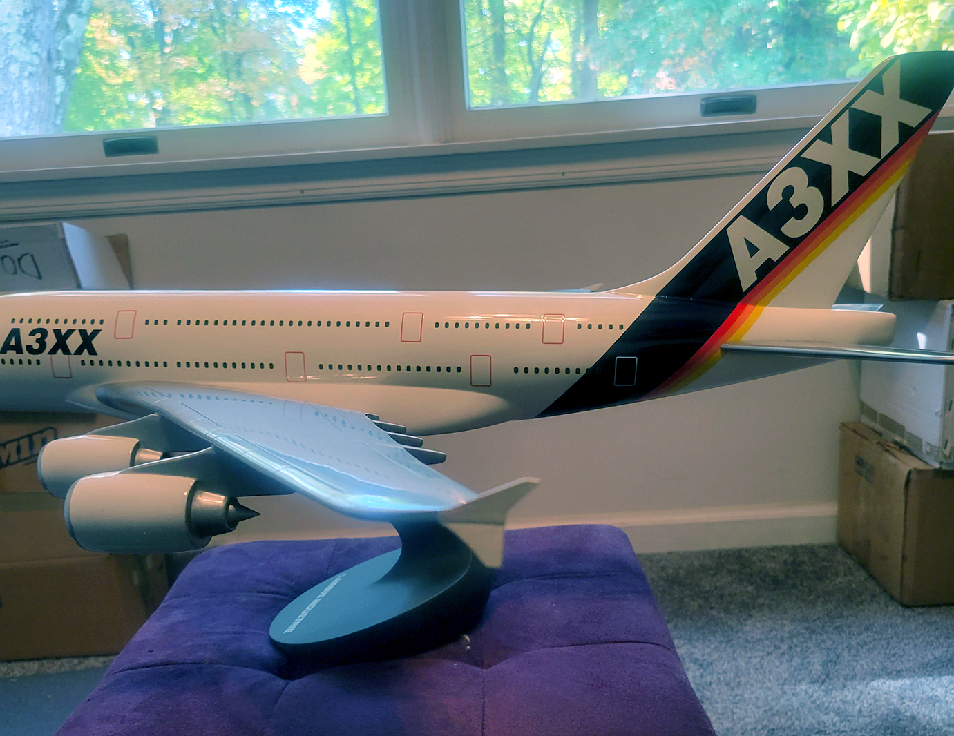 Pacmin 1/100 Airbus A3XX House Colours model for sale