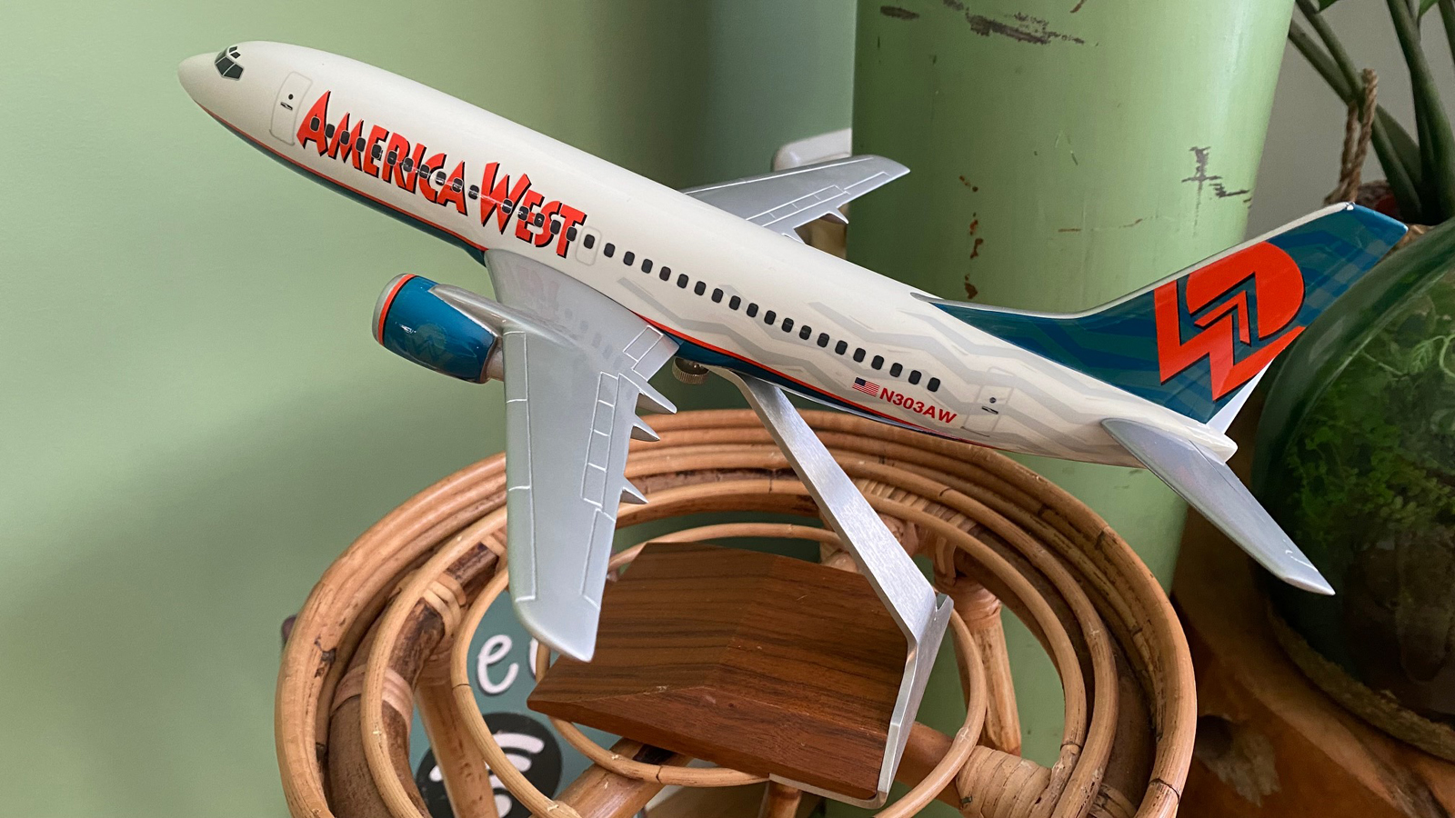 Pacific Miniatures Pacmin 1/100 America West Boeing 737-3G7 model for sale
