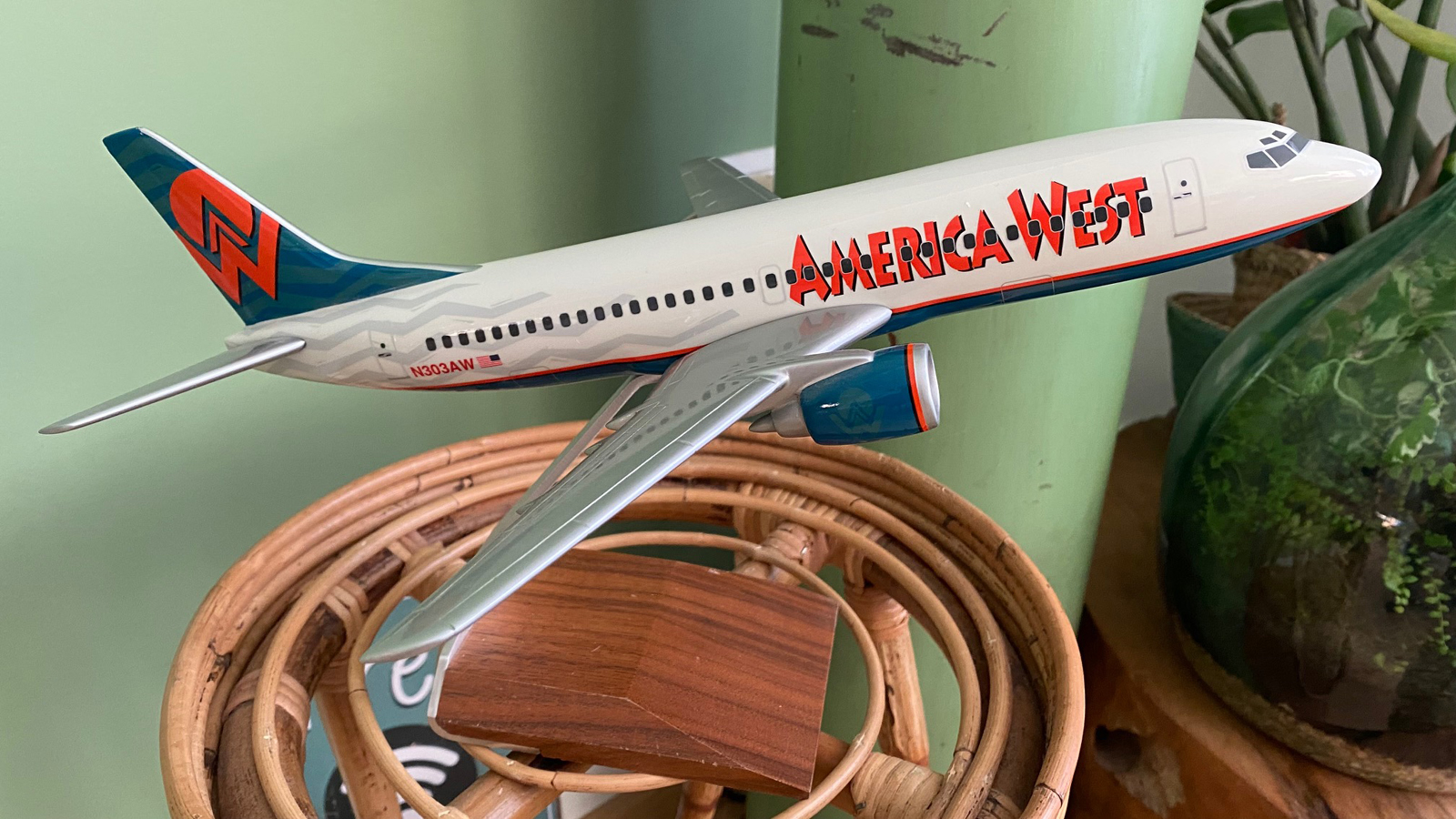 Pacific Miniatures Pacmin 1/100 America West Boeing 737-3G7 model for sale
