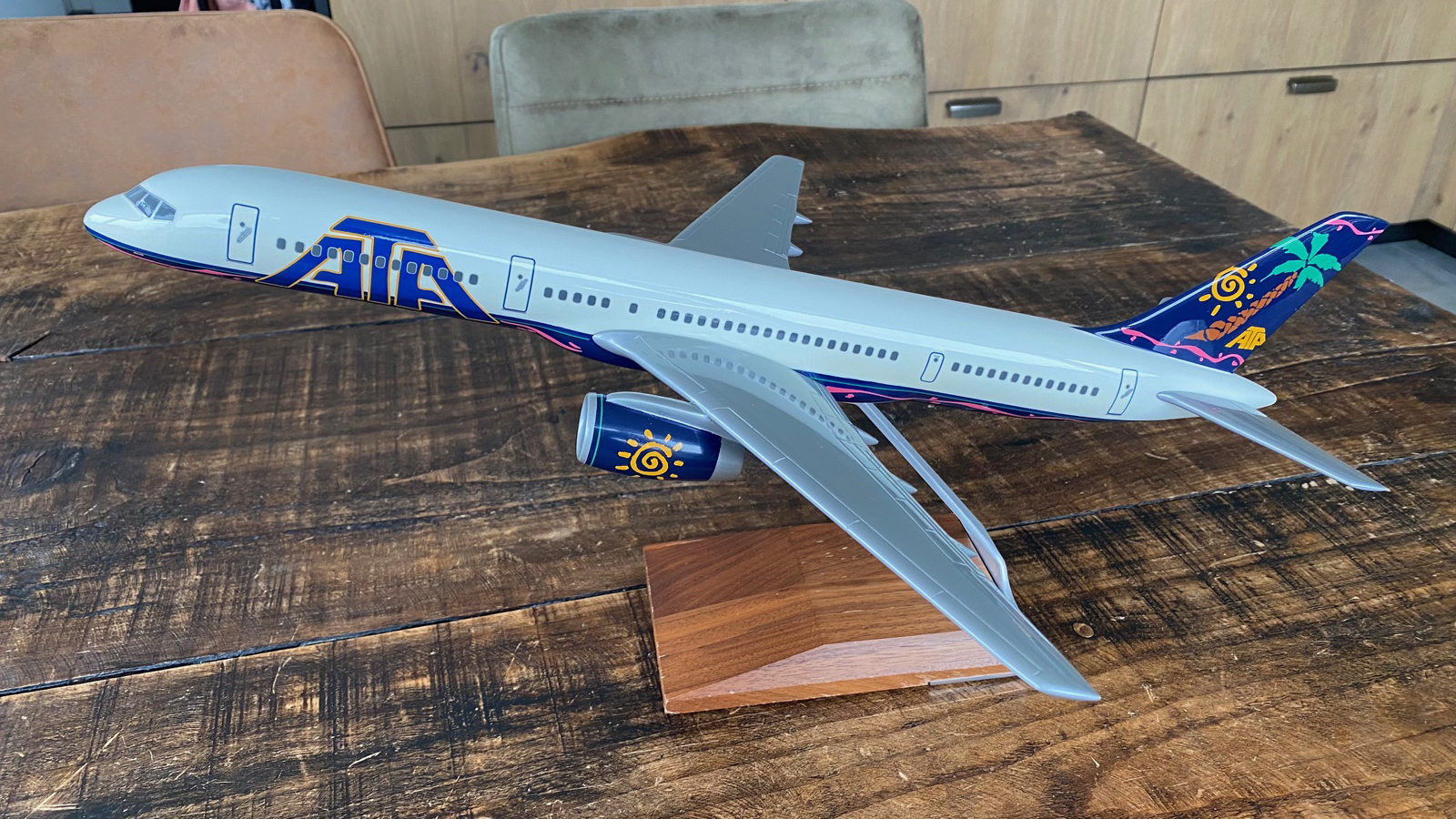 Pacmin 1/100 ATA Boeing 757 model for sale