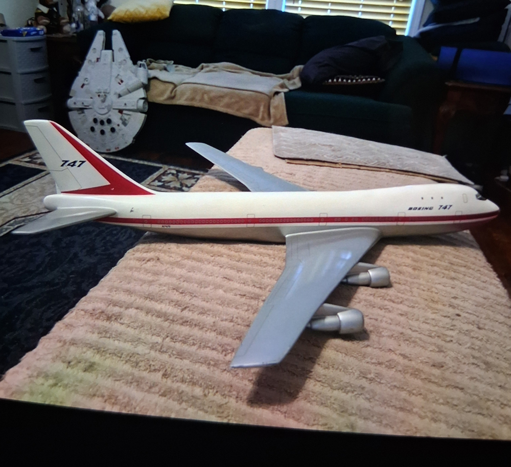Pacmin1/100 Boeing 747 model for sale