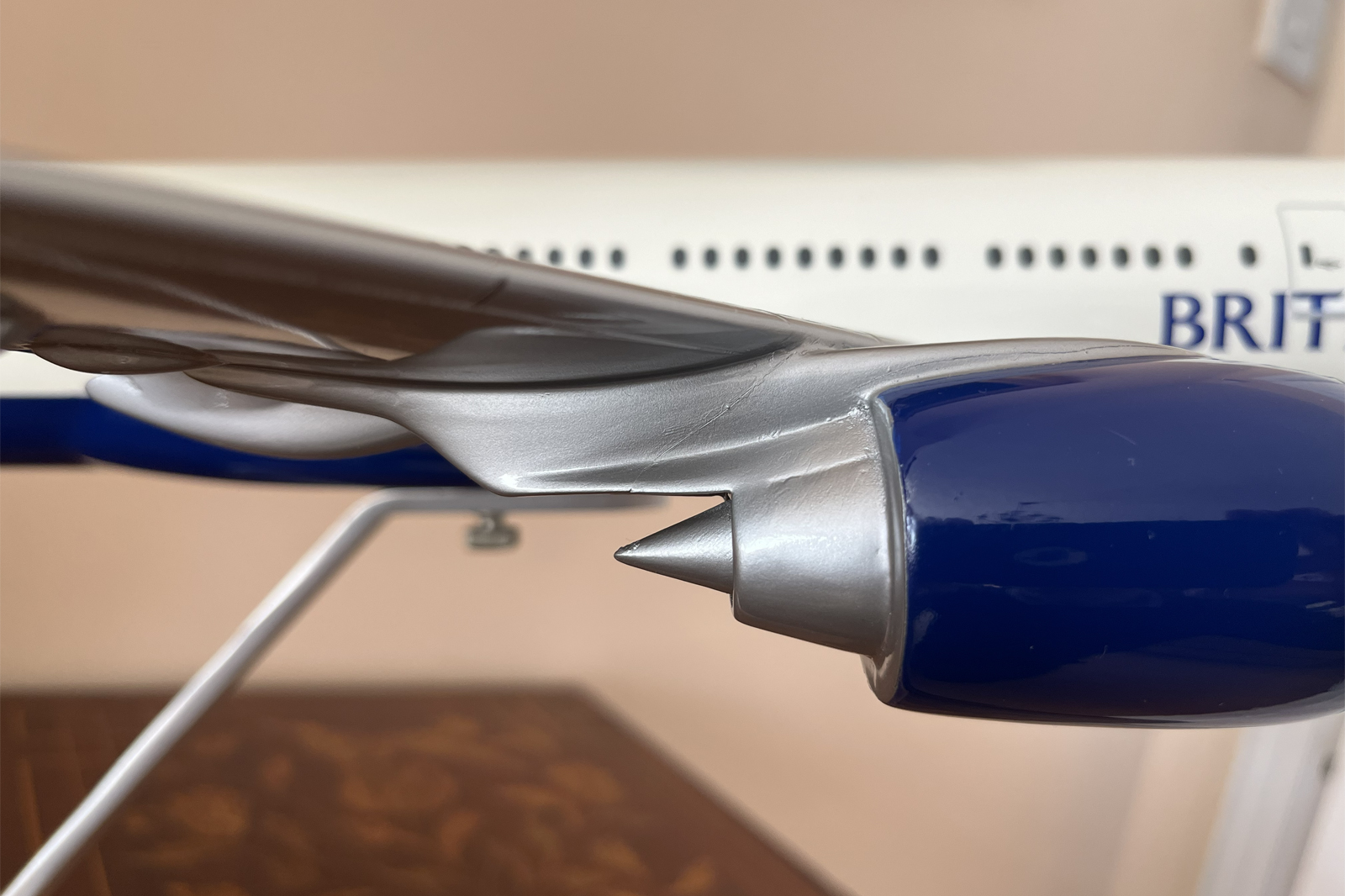 Pacmin 1/100 British Airways Boeing 777-200 model for sal