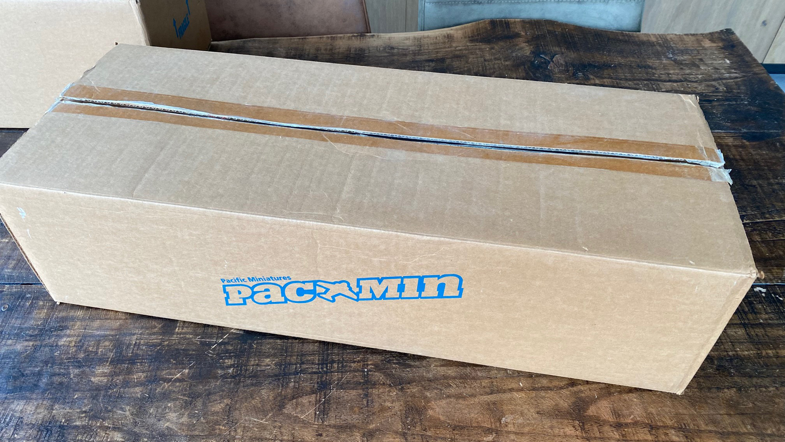 Pacmin 1/100 Continental Boeing 767-400 model for sale