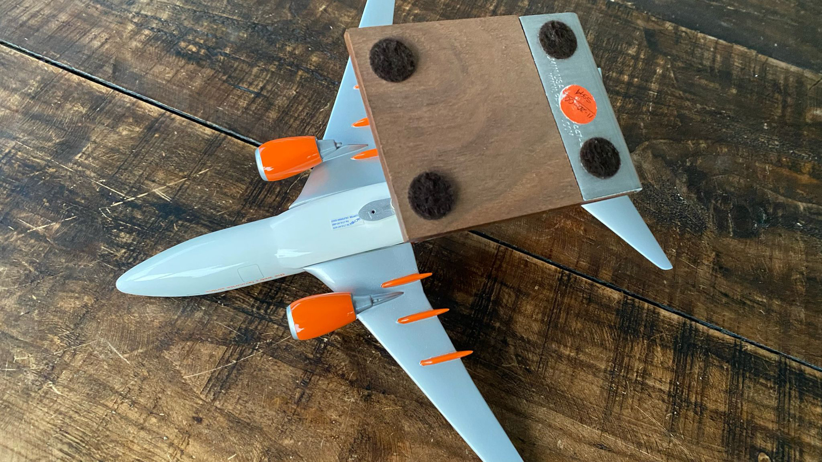 Pacmin 1/100 EasyJet Boeing 737-700 model for sale