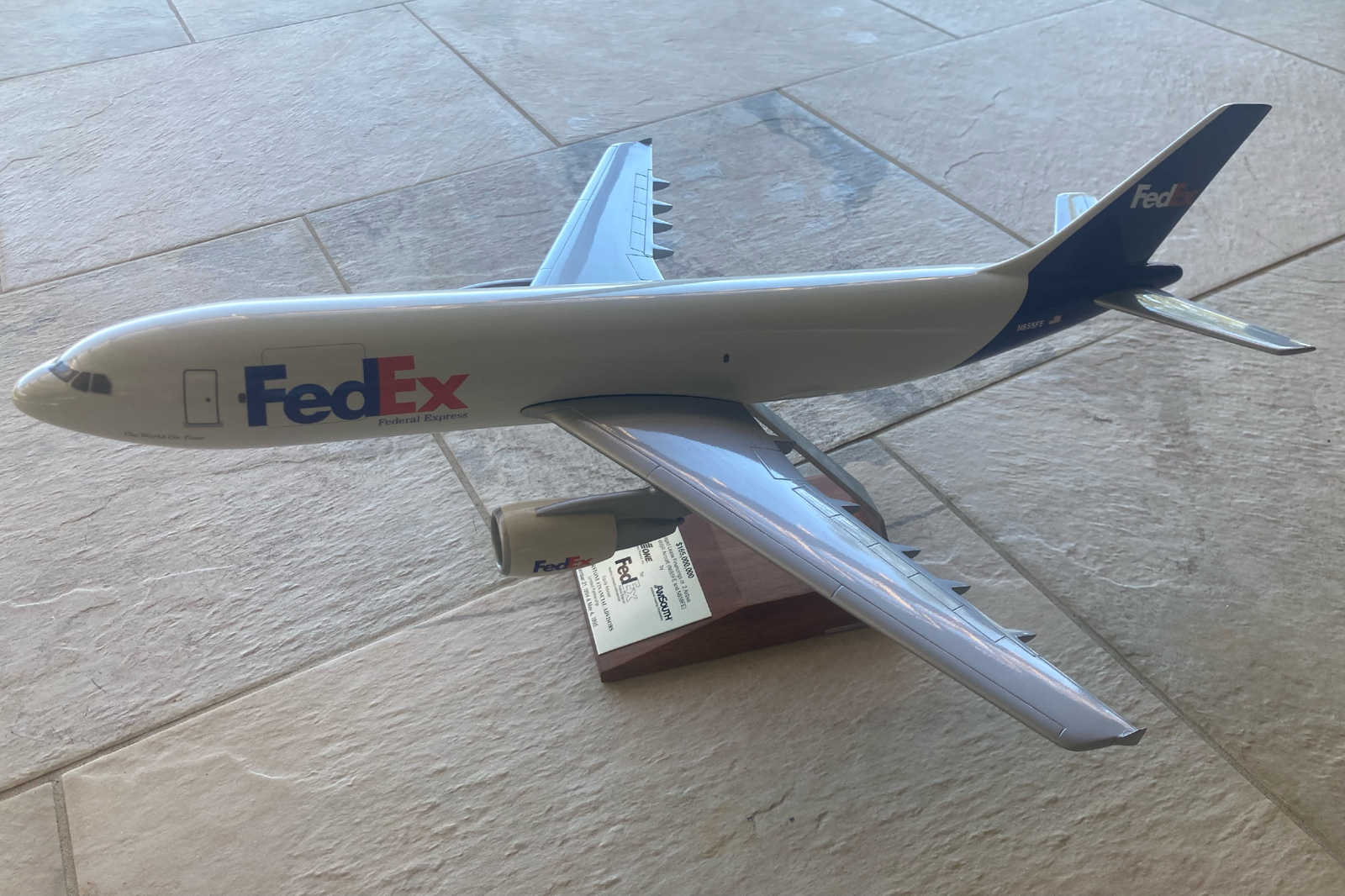 Pacmin 1/100 FedEx Airbus A300F model for sale
