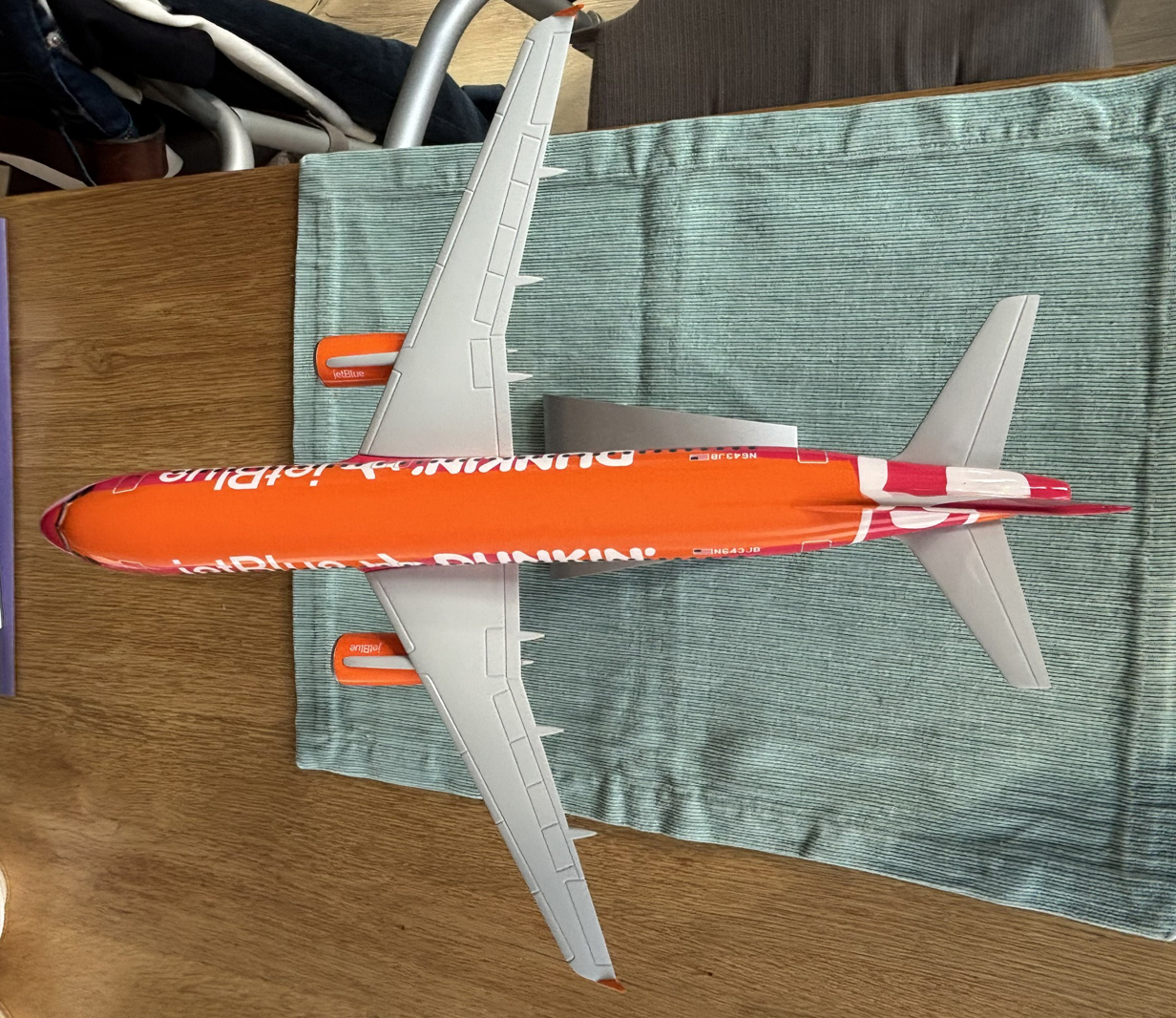 Pacmin 1/100 JetBlue Dunkin Airbus A320-200 model for sale