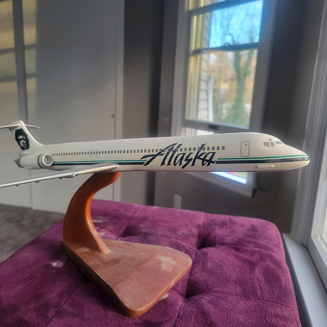 Pacmin 1/100 Alaska Airlines MD-80 model for sale