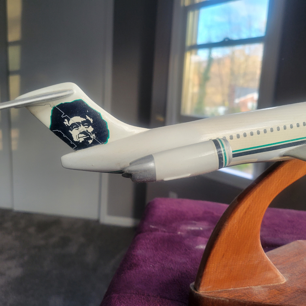 Pacmin 1/100 Alaska Airlines MD-80 model for sale