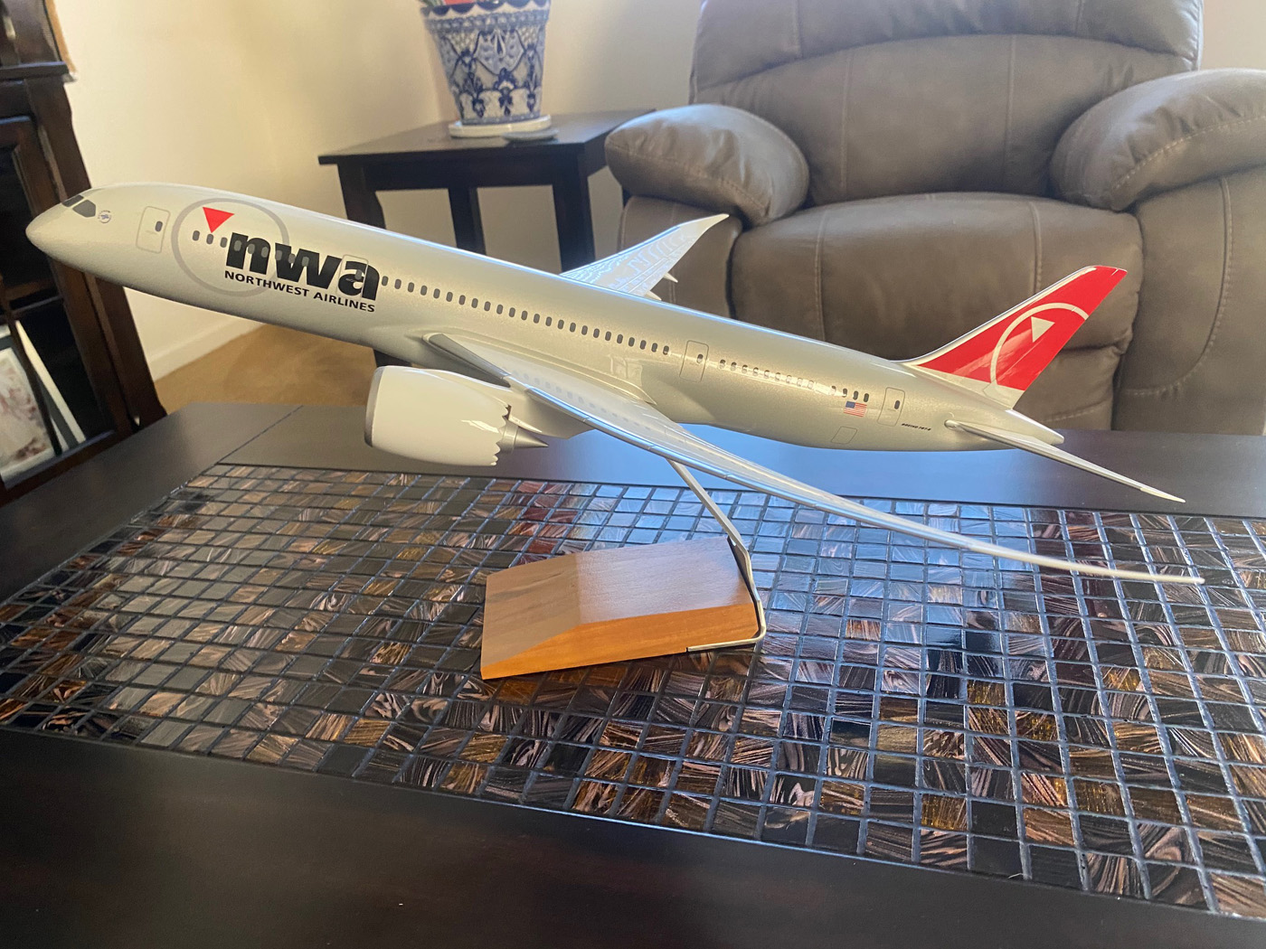 Pacmin 1/100 Northwest Airlines Boeing 787-8