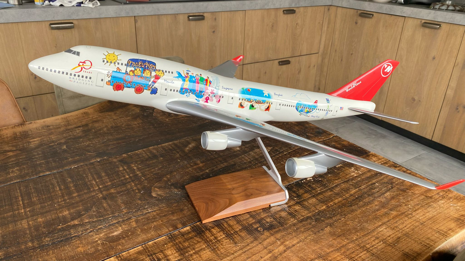 Pacmin 1/100 Northwest Worldplane Boeing 747-400 model for sale