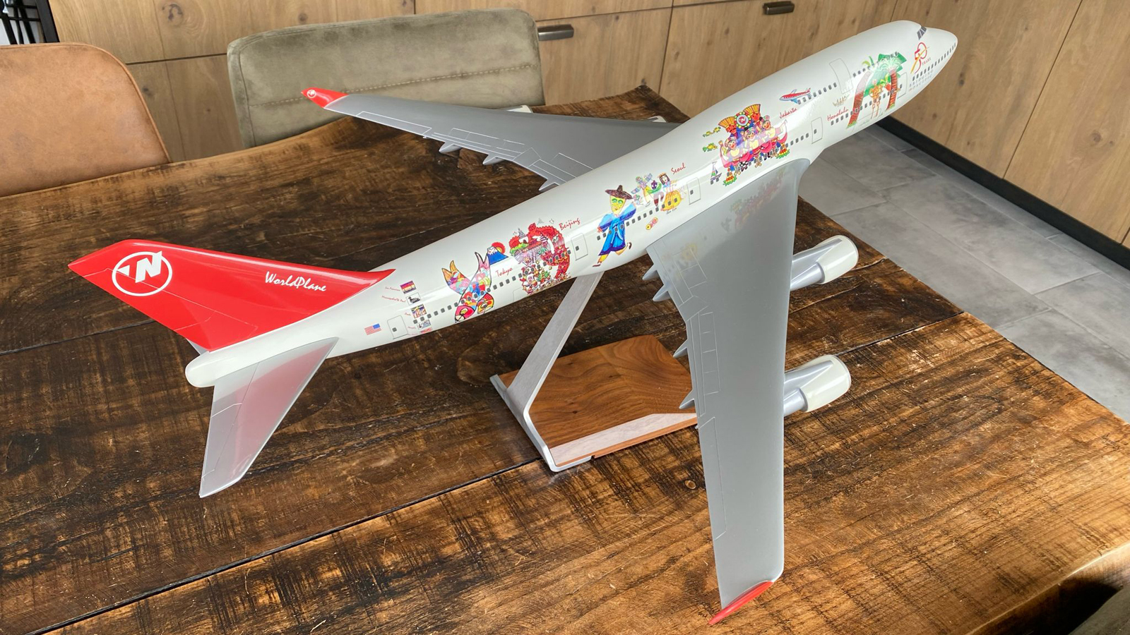 Pacmin 1/100 Northwest Worldplane Boeing 747-400 model for sale