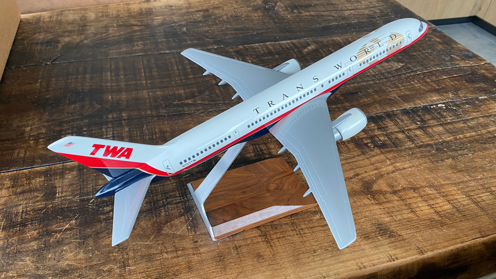 Pacmin 1/100 TWA Boeing 757 model for sale