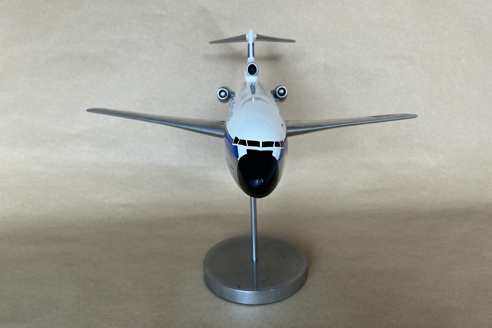 Mecater 1/100 Lufthansa Boeing 727-100 model for sale