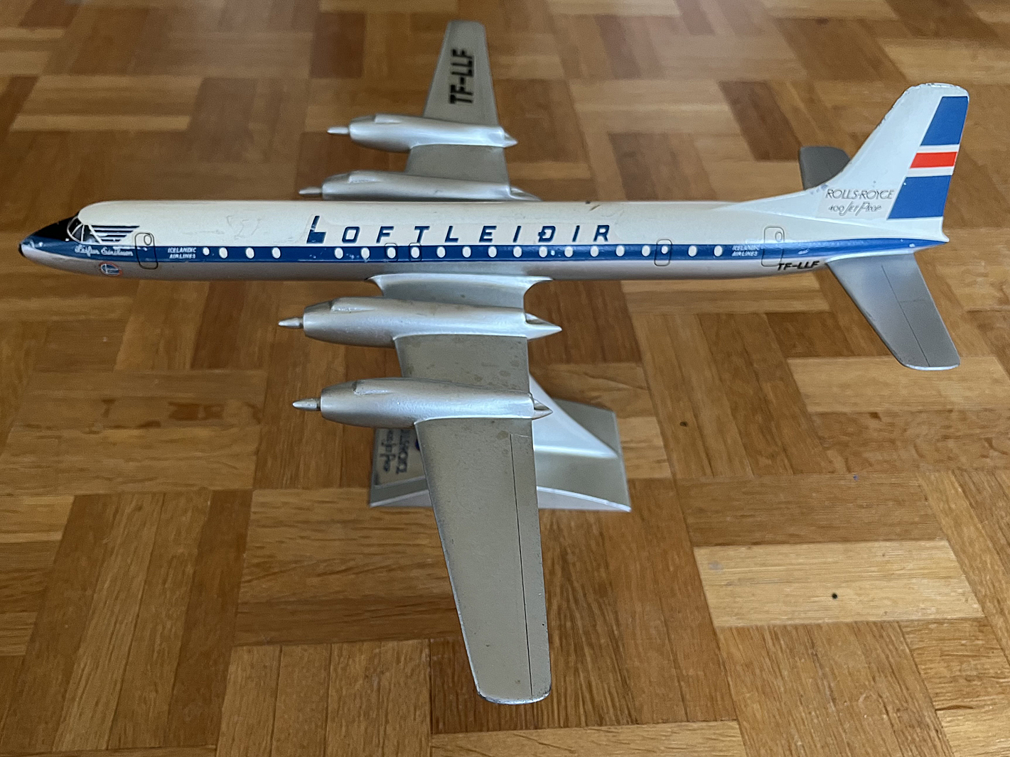 Schaarschmidt 1/100 Loftleidir Canadair CL-44 model for sale