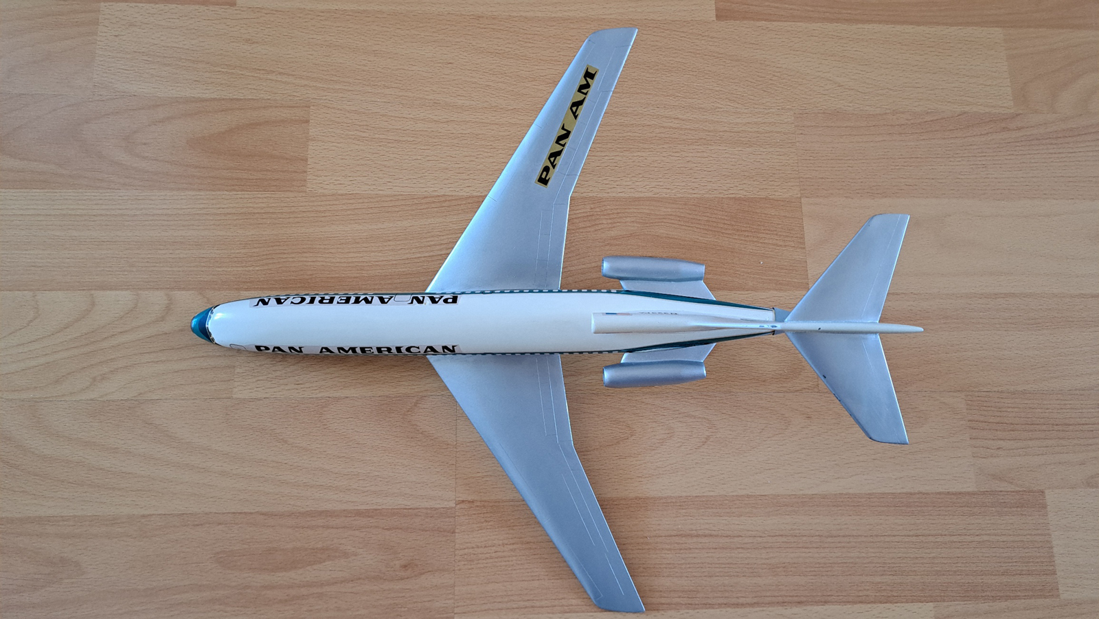 Schaarschmidt 1/100 Pan American Boeing 727 model for sale