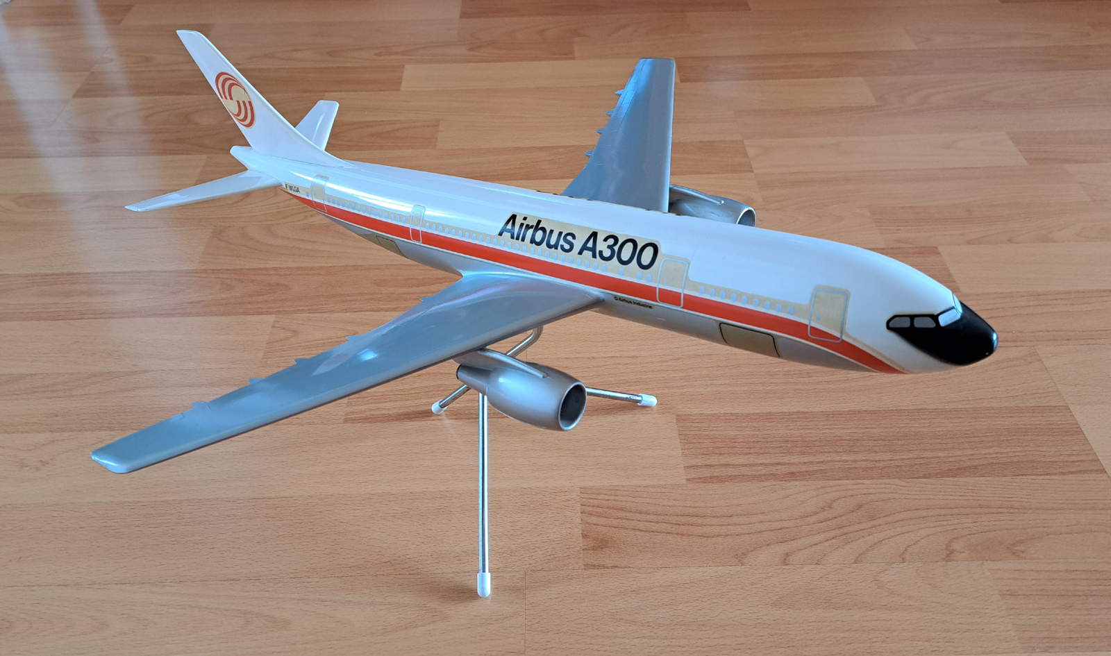 Maqette dEtude et Exposition 1/100 Airbus A300 model for sale